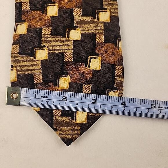 Mulberry Men's Woven Geometric Corpcore 100% Silk Neck Tie 4"W x 57"L - Picture 5 of 5